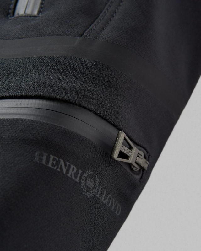 Dynamic Deck Shorts - Black