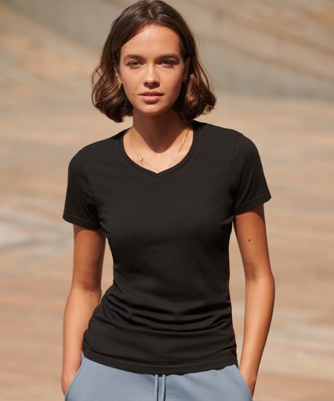 Feel good stretch v-neck t-shirt